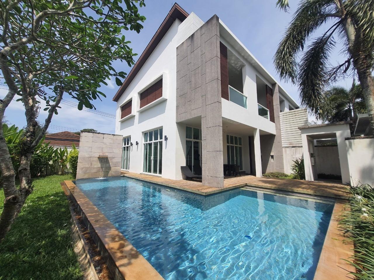 3 Bedroom Private Villa for Sale in Bang Tao Phuket